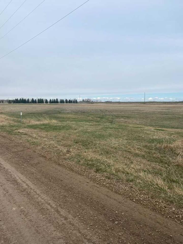 Property Photo: 150049 Hwy 542 4 AB T1R 1C5