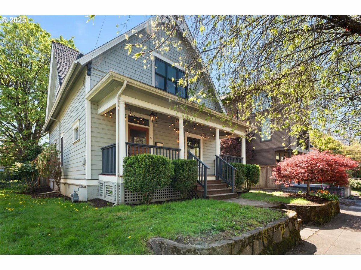 44 NE Stanton St  Portland OR 97212 photo