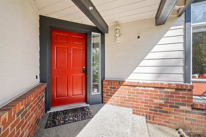 Property Photo:  25820  160th Avenue SE  WA 98042 