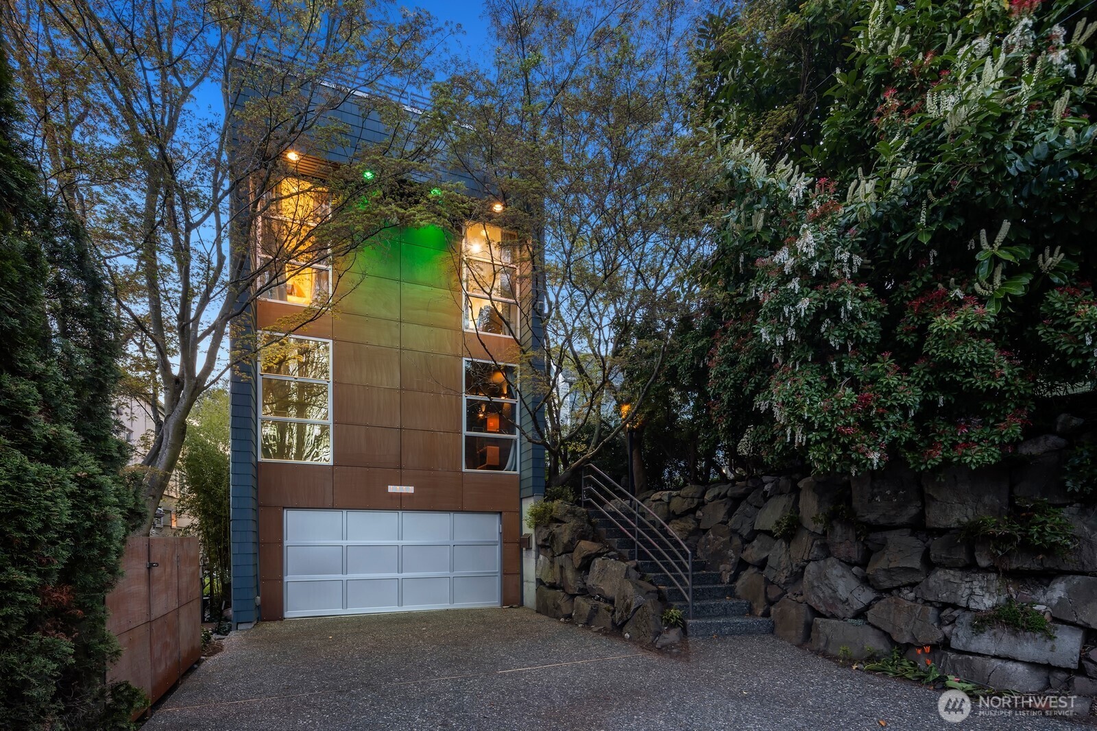 Property Photo:  1953  9th Avenue W  WA 98119 