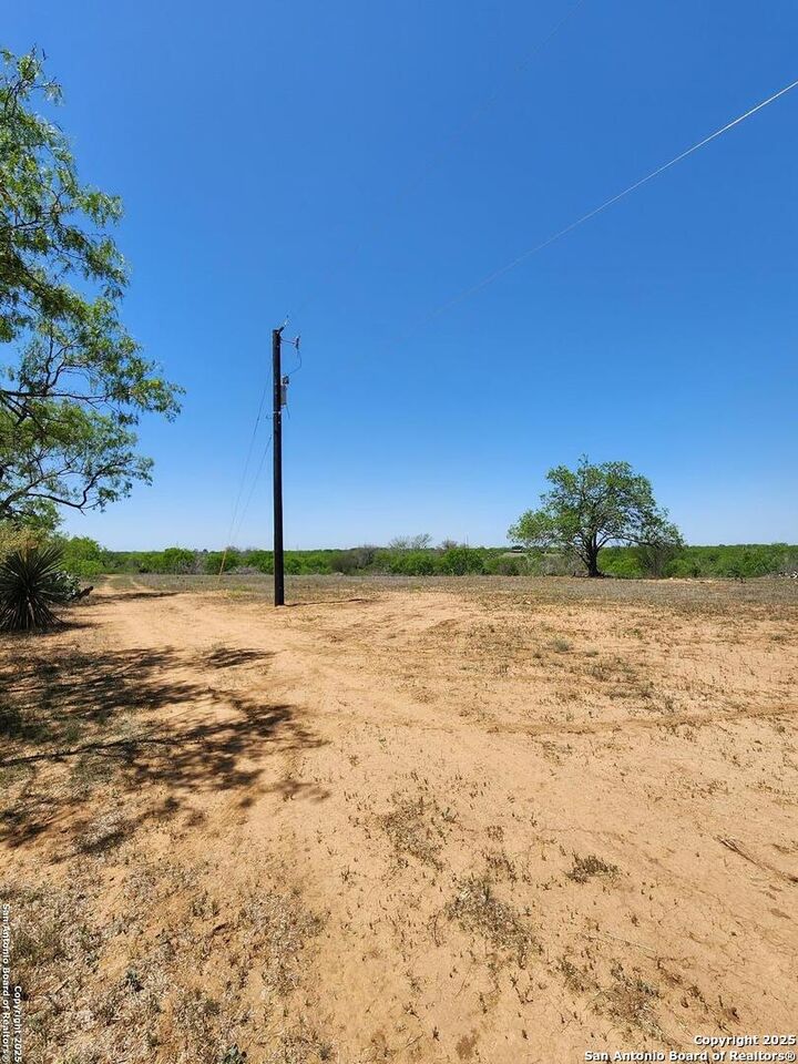 10951 (Tract A) Kosub Ln  San Antonio TX 78223 photo