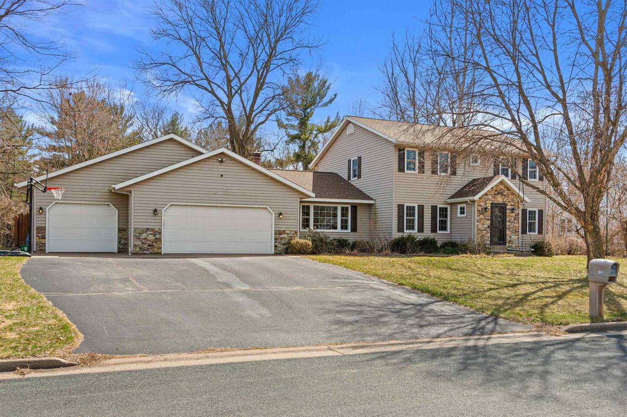 Property Photo: 801 Brentwood Drive WI 54469