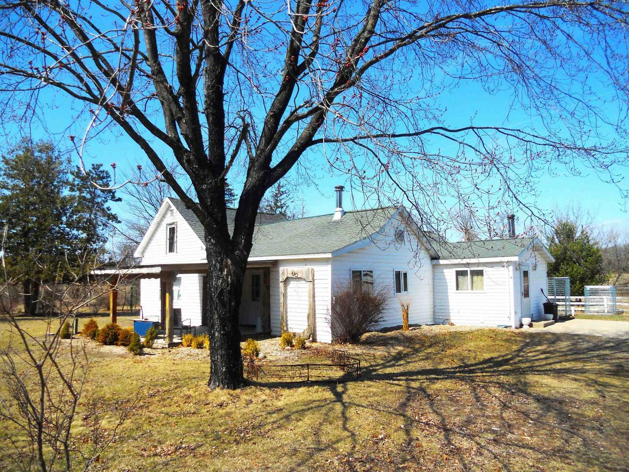 Property Photo: 1828 County Road C WI 54613
