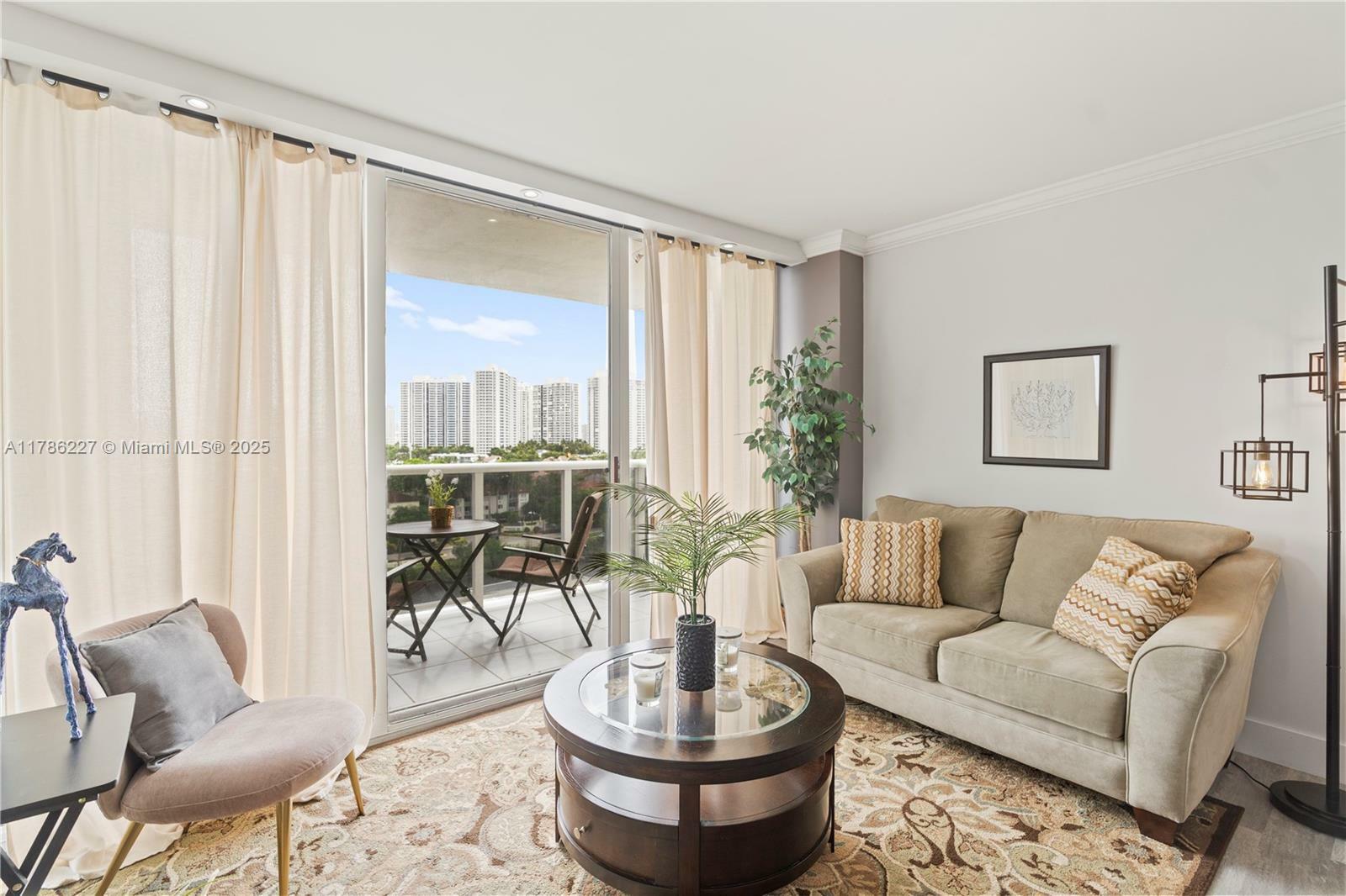 Property Photo: 3625 N Country Club Dr 902 FL 33180