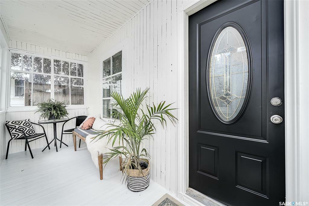 Property Photo:  227 Coteau Street W  SK S6H 5C6 