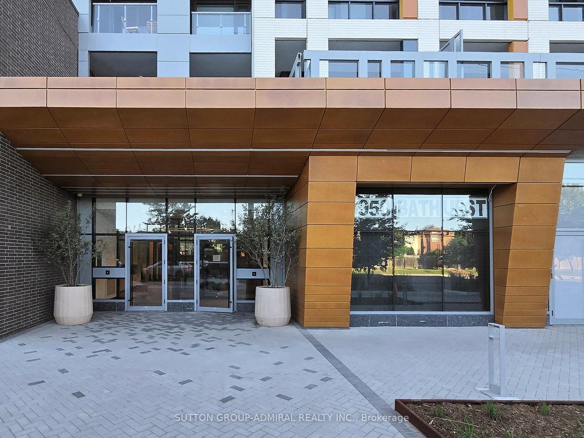 Photo de la propriété: 7950 Bathurst Street 403 ON L4J 0L4