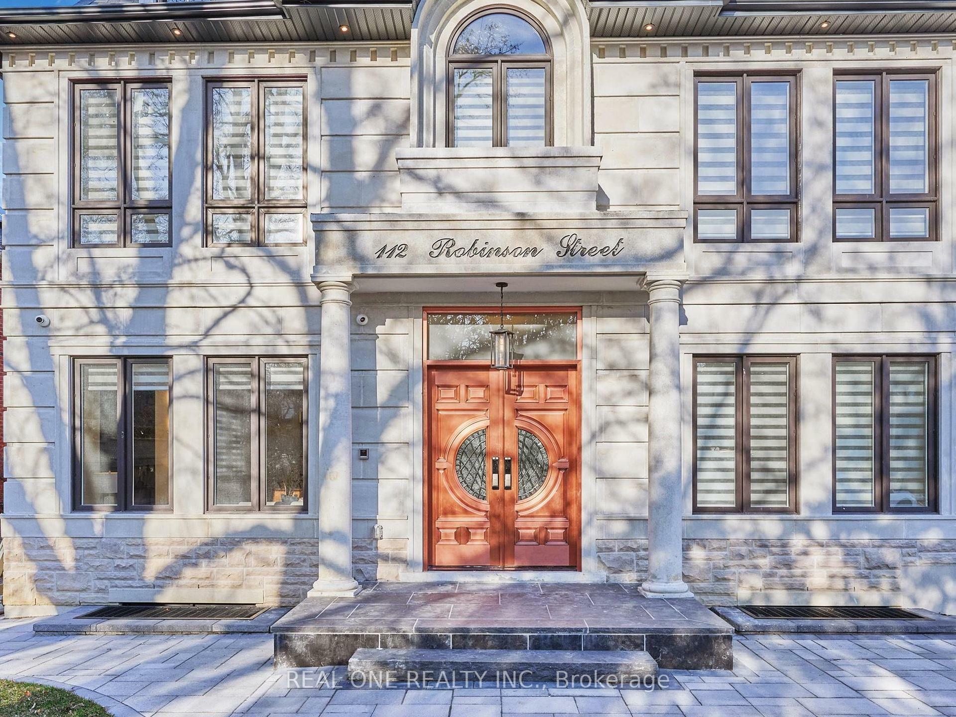 Property Photo: 112 Robinson Street ON L3P 1P1
