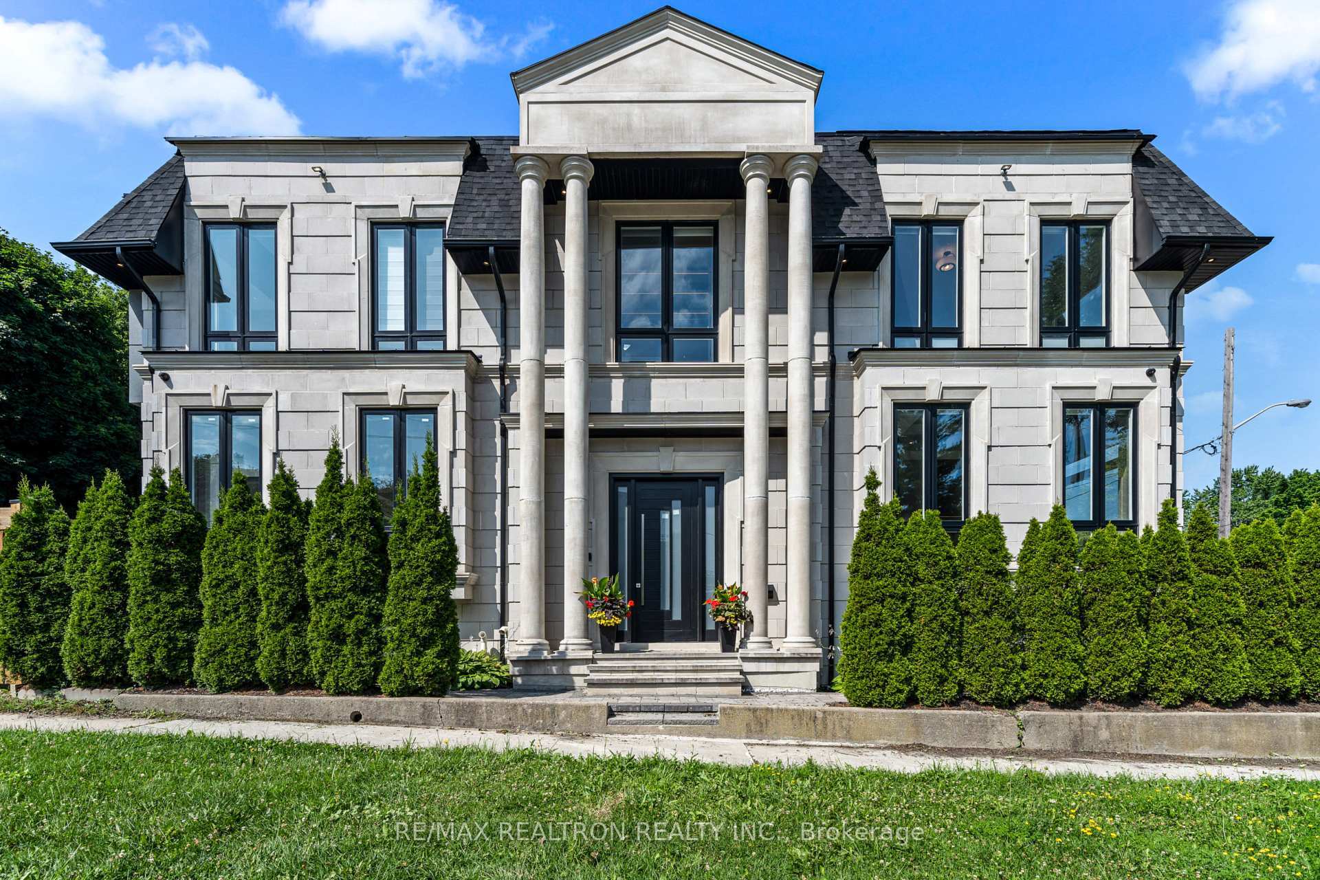 Property Photo: 225 Northwood Drive ON M2M 2K5