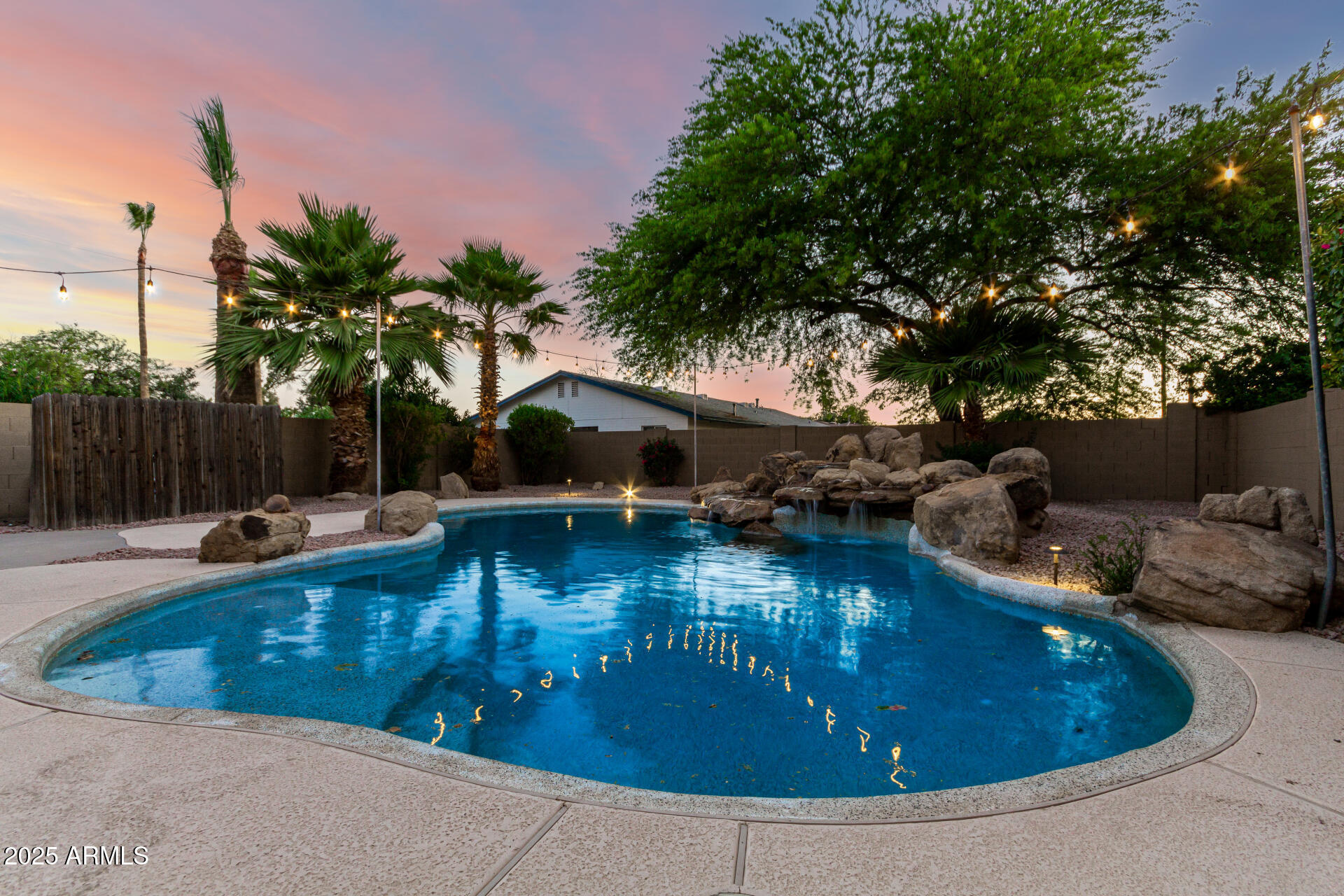 Property Photo:  3152 N 83rd Place  AZ 85251 