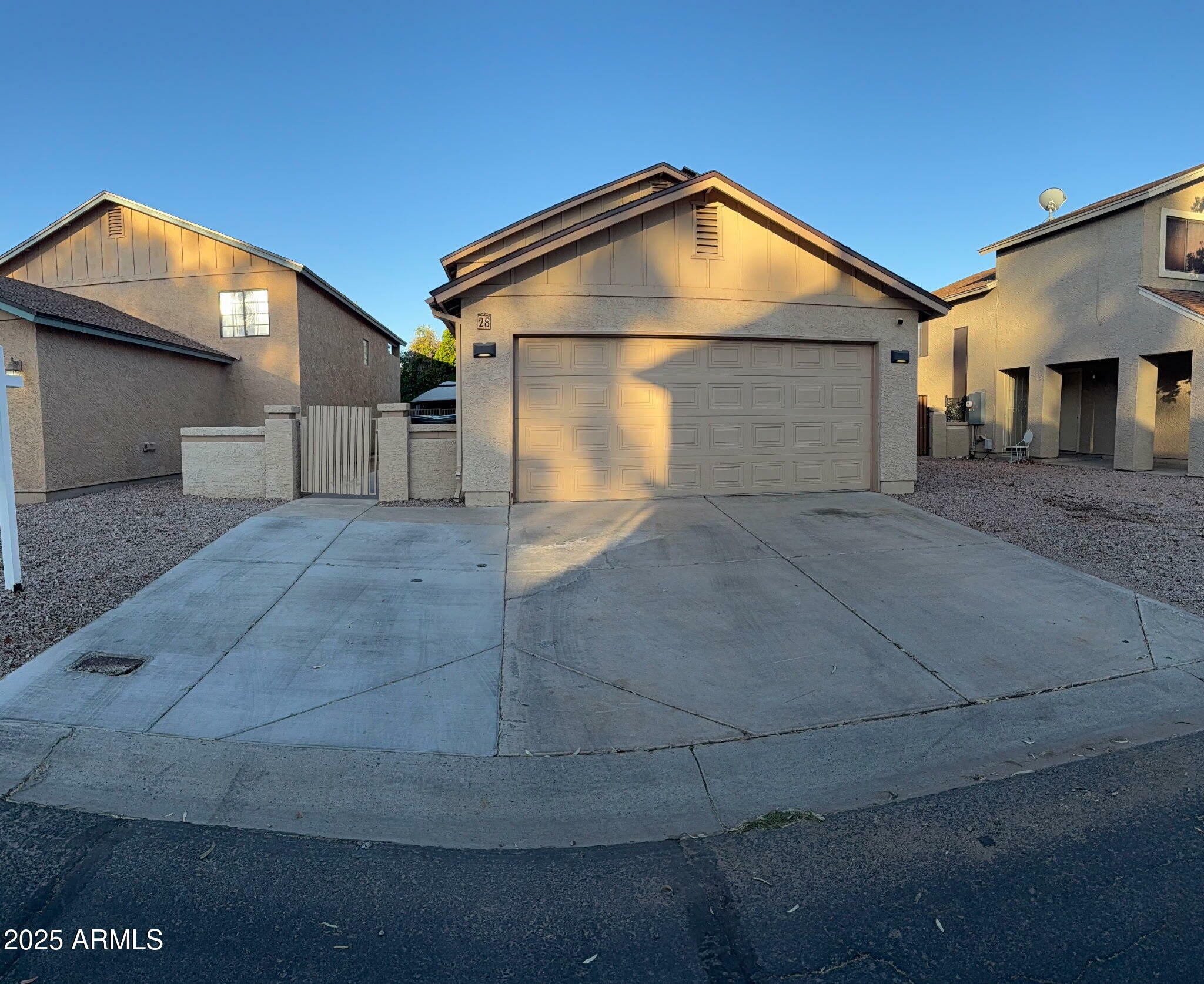 Property Photo:  921 S Val Vista Drive 28  AZ 85204 