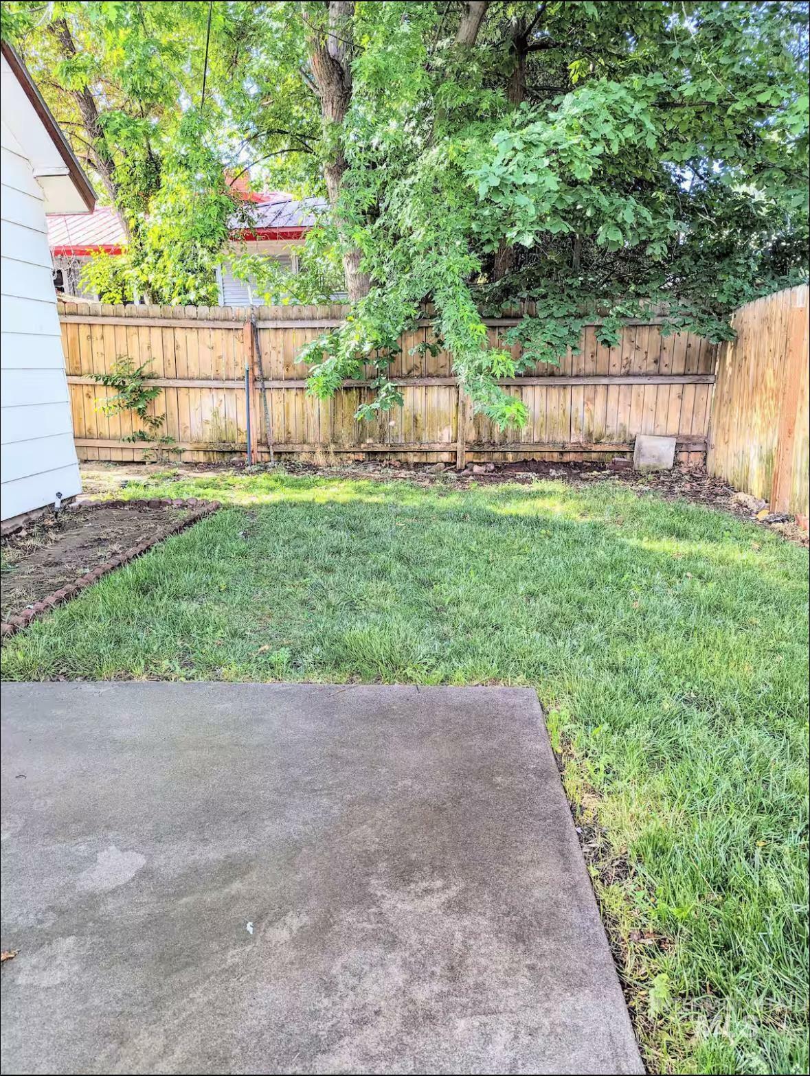 Property Photo: 116 S 10th St ID 83661