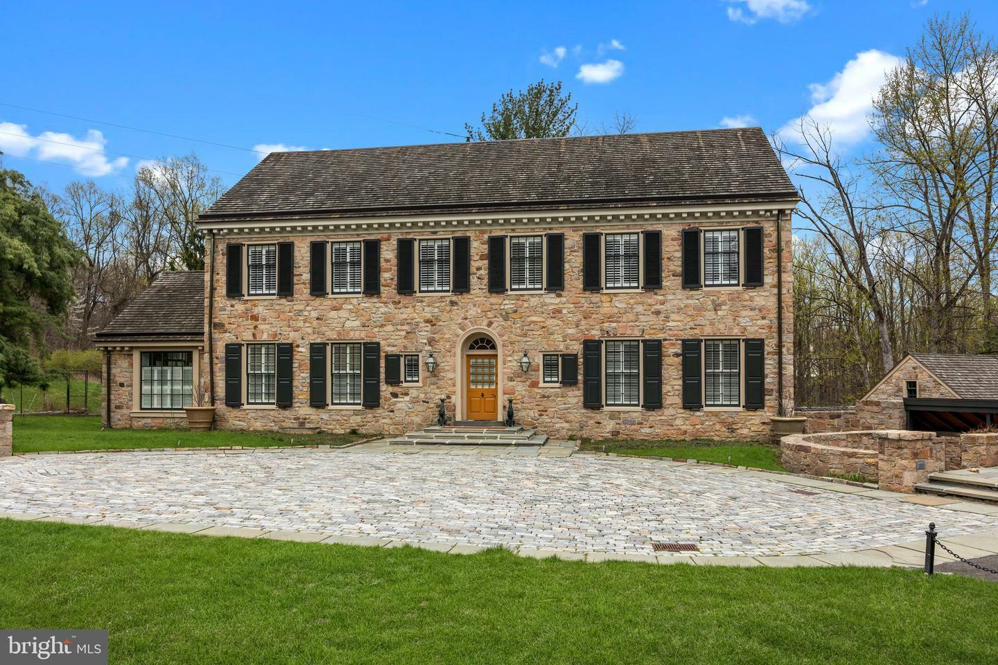 Property Photo: 6068 Stoney Hill Road PA 18938