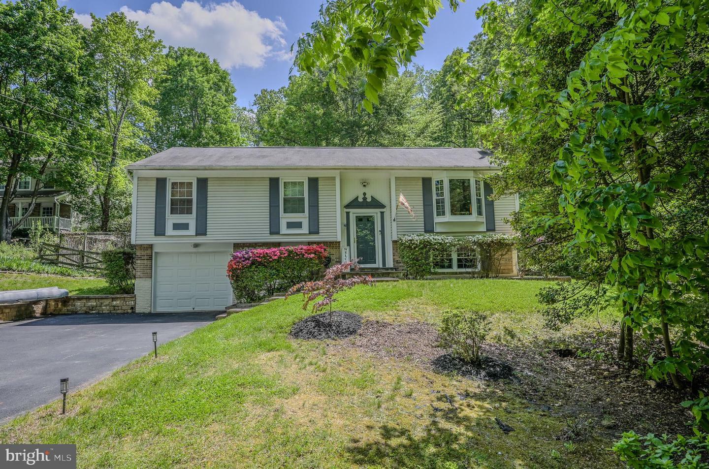Property Photo: 12510 Basswood Drive VA 20112
