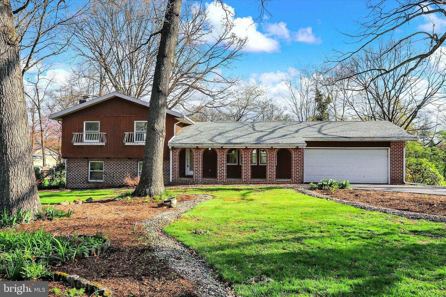 6529 Fairway Drive W  Fayetteville PA 17222 photo