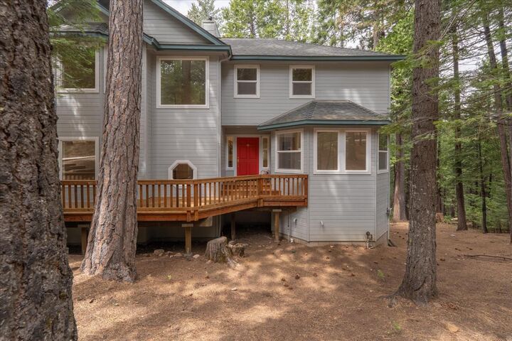 Property Photo: 845 Honey Court CA 95223