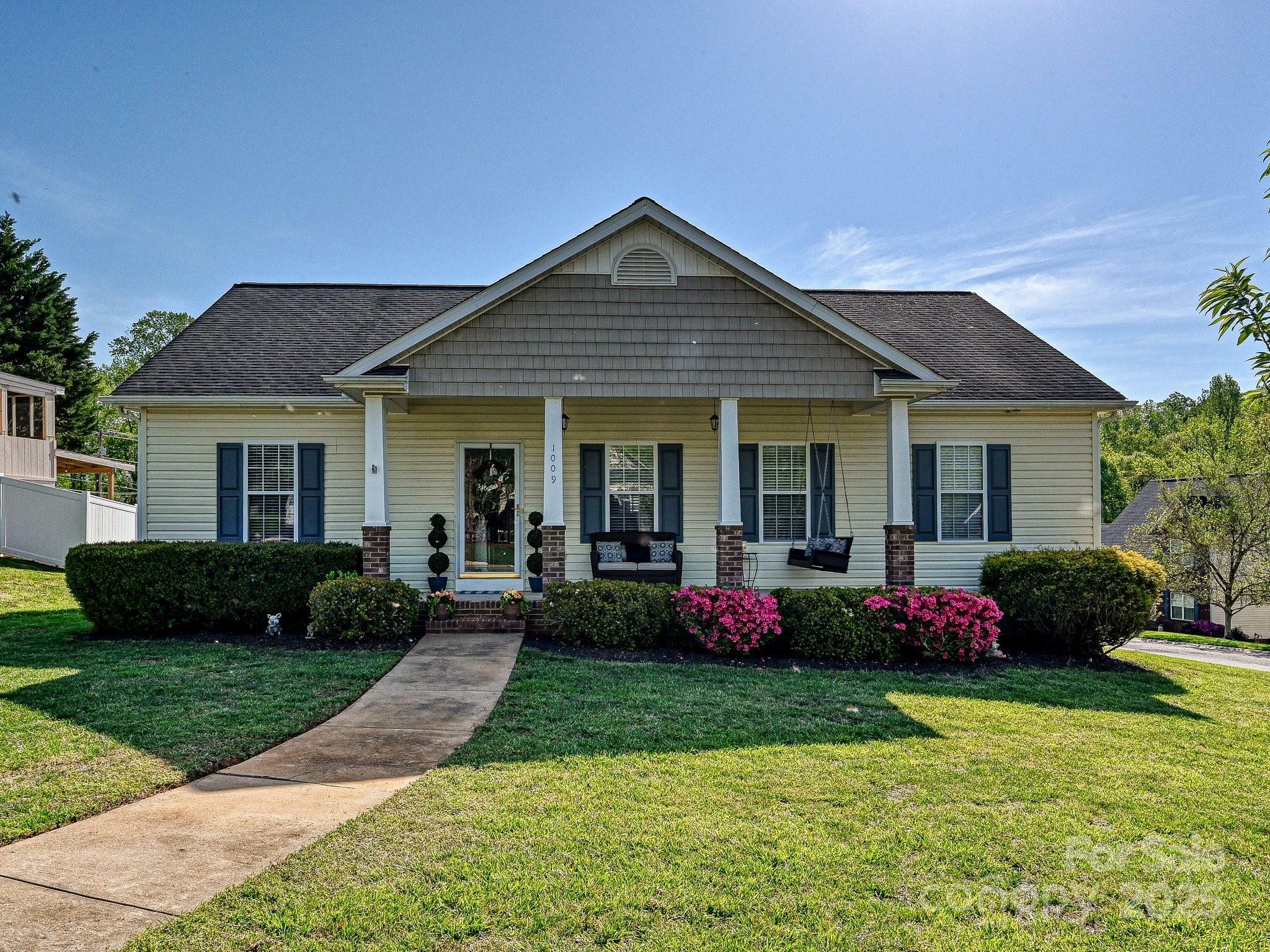 Property Photo: 1009 Preston Drive NC 28098