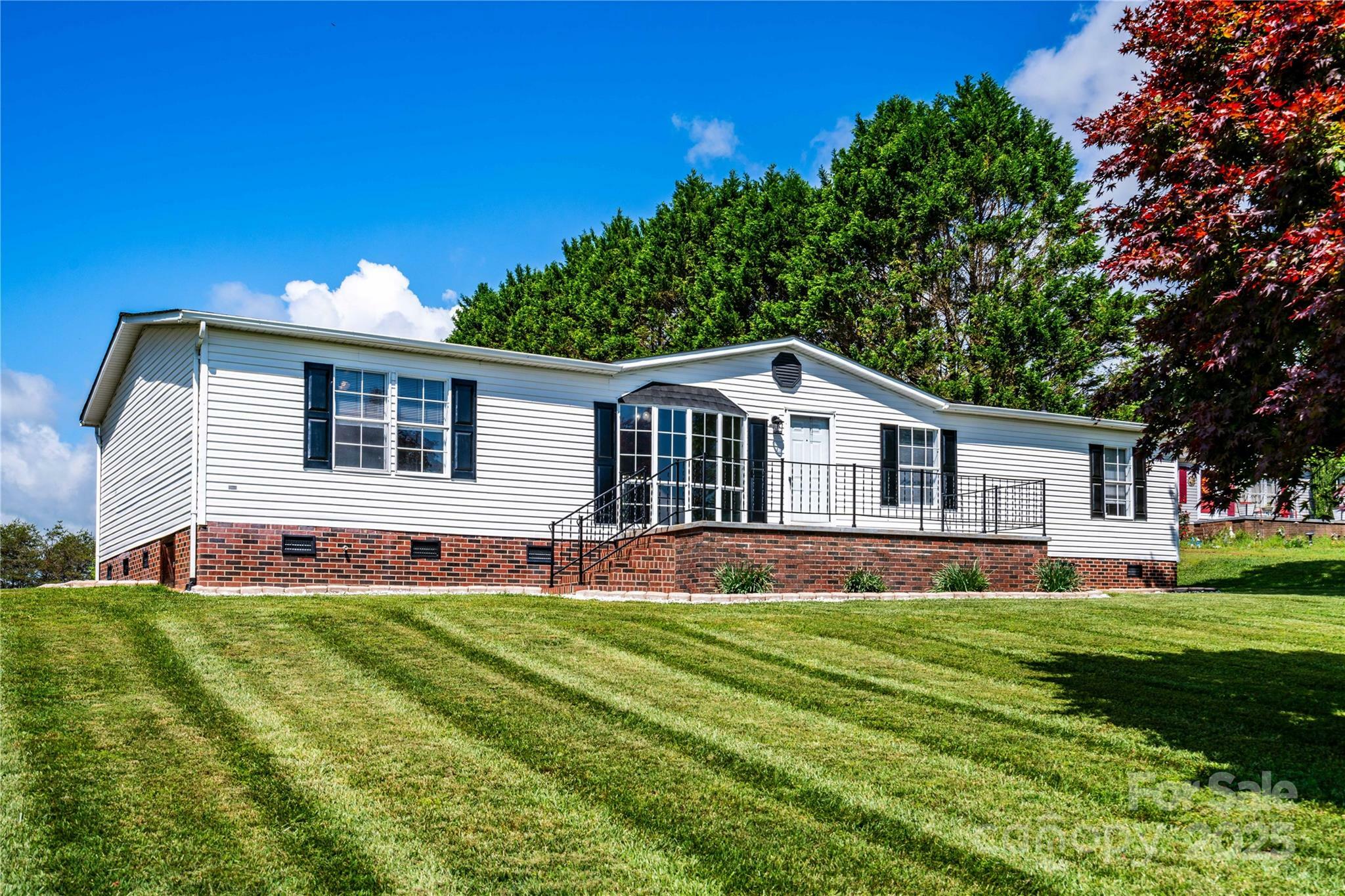 186 Ellendale Lane  Taylorsville NC 28681 photo