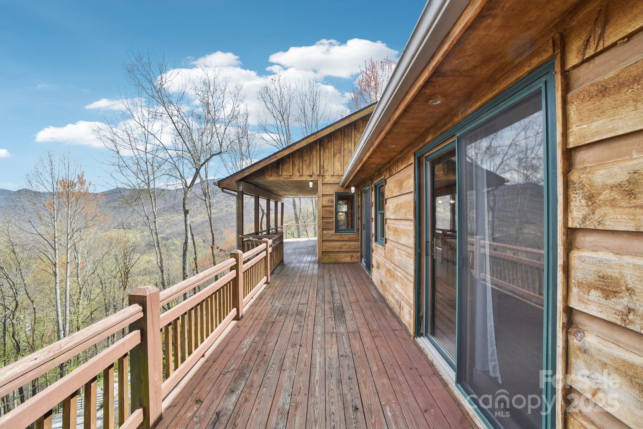 Property Photo: 1426 Setzer Cove Road NC 28751