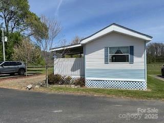 Property Photo:  25 Summer Place Drive  NC 28785 