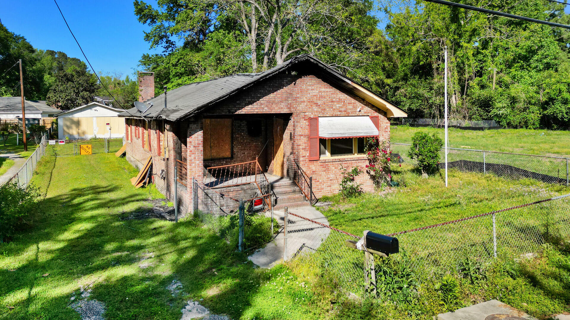 Property Photo: 813 W 1st North Street SC 29483