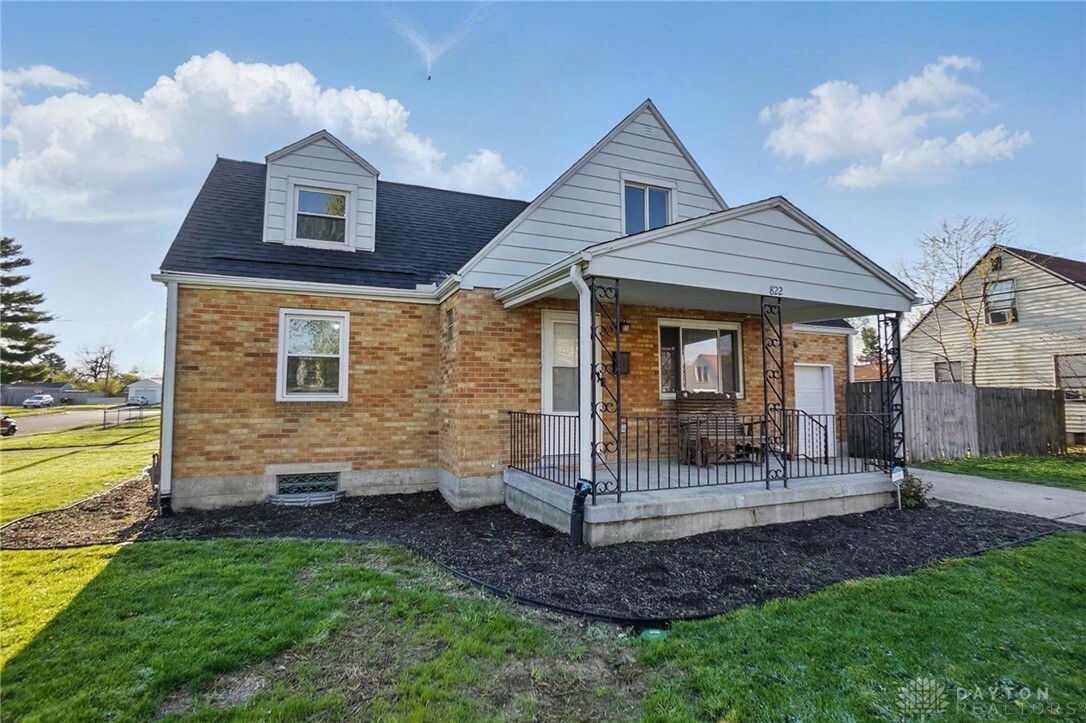 Property Photo: 822 Swigart Drive OH 45324