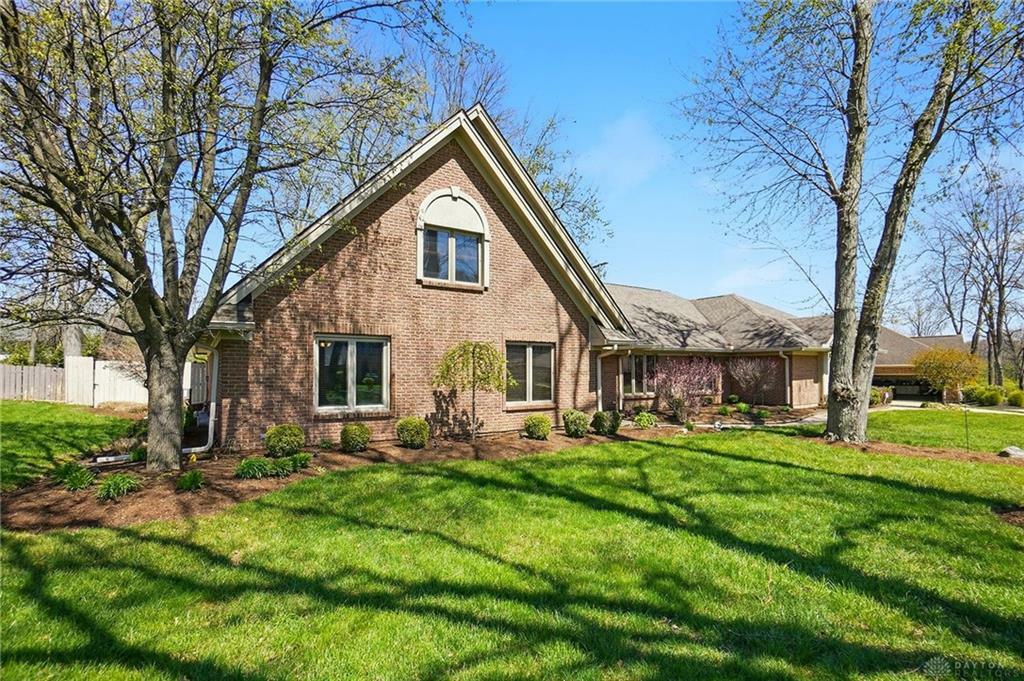 Property Photo:  1399 Quaker Way  OH 45458 