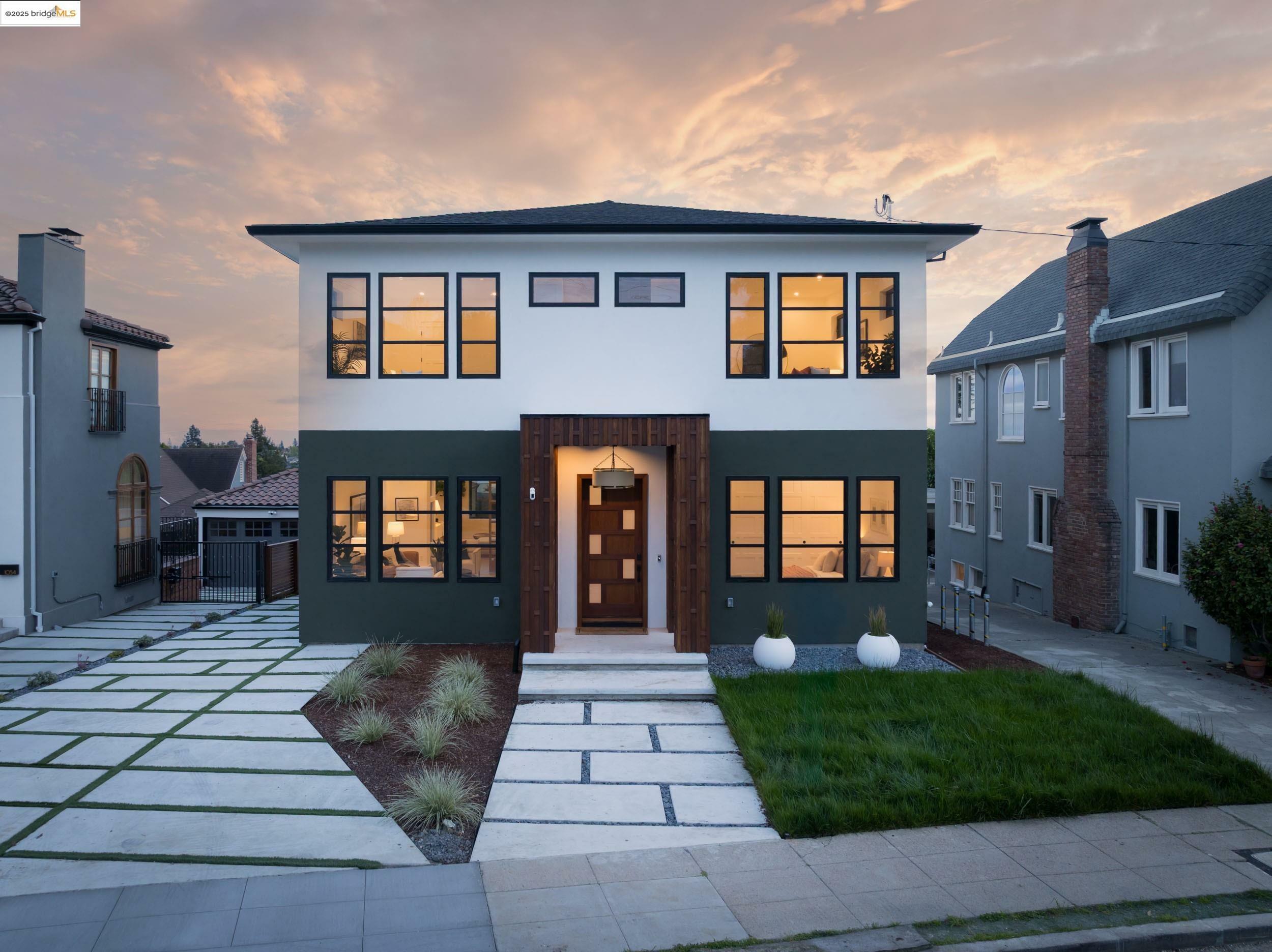 Property Photo: 1046 Ashmount CA 94610