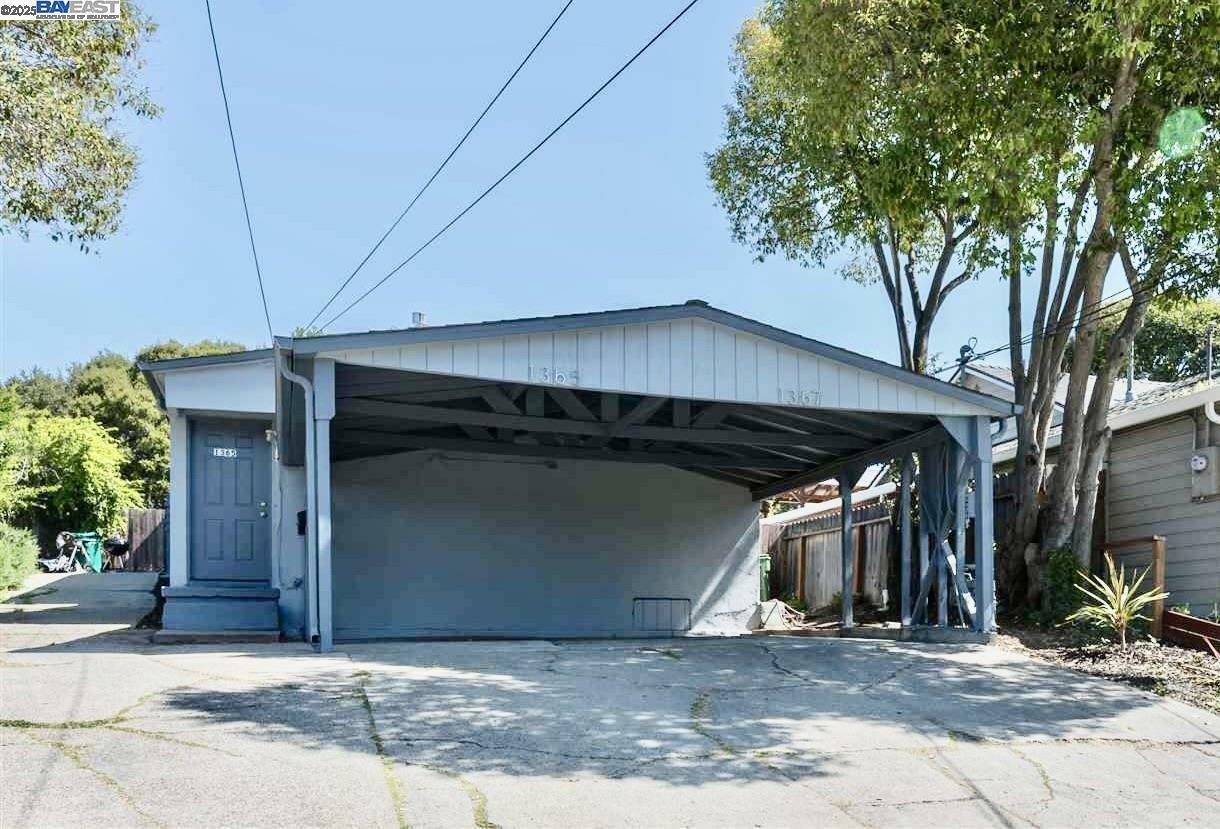 1365 Highland Blvd  Hayward CA 94542 photo