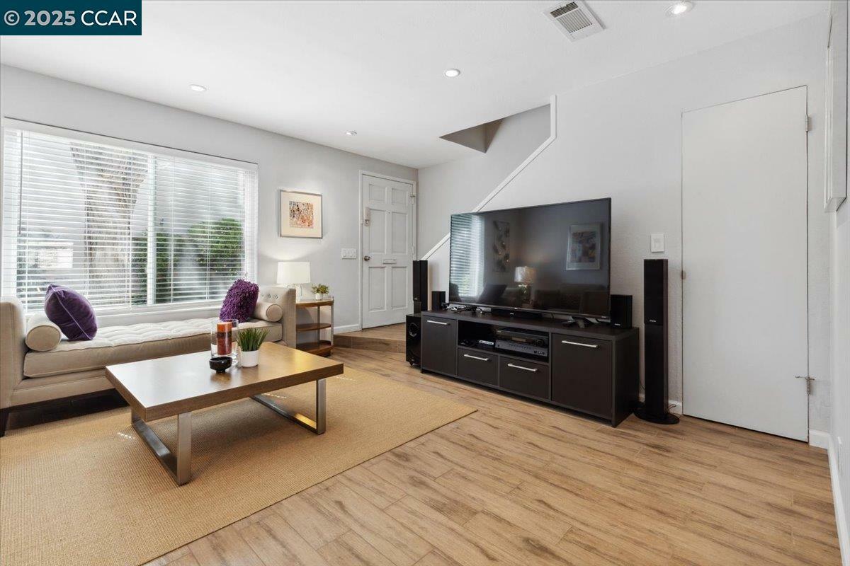 Property Photo: 1237 Pine Creek Way B CA 94520