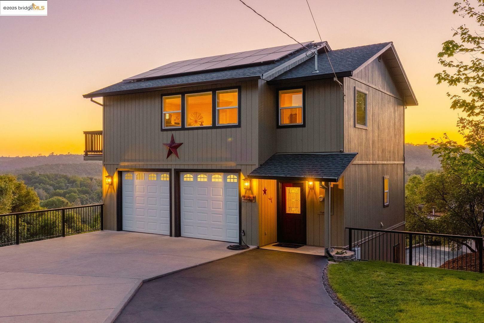 Property Photo: 19061 North Dr CA 95327