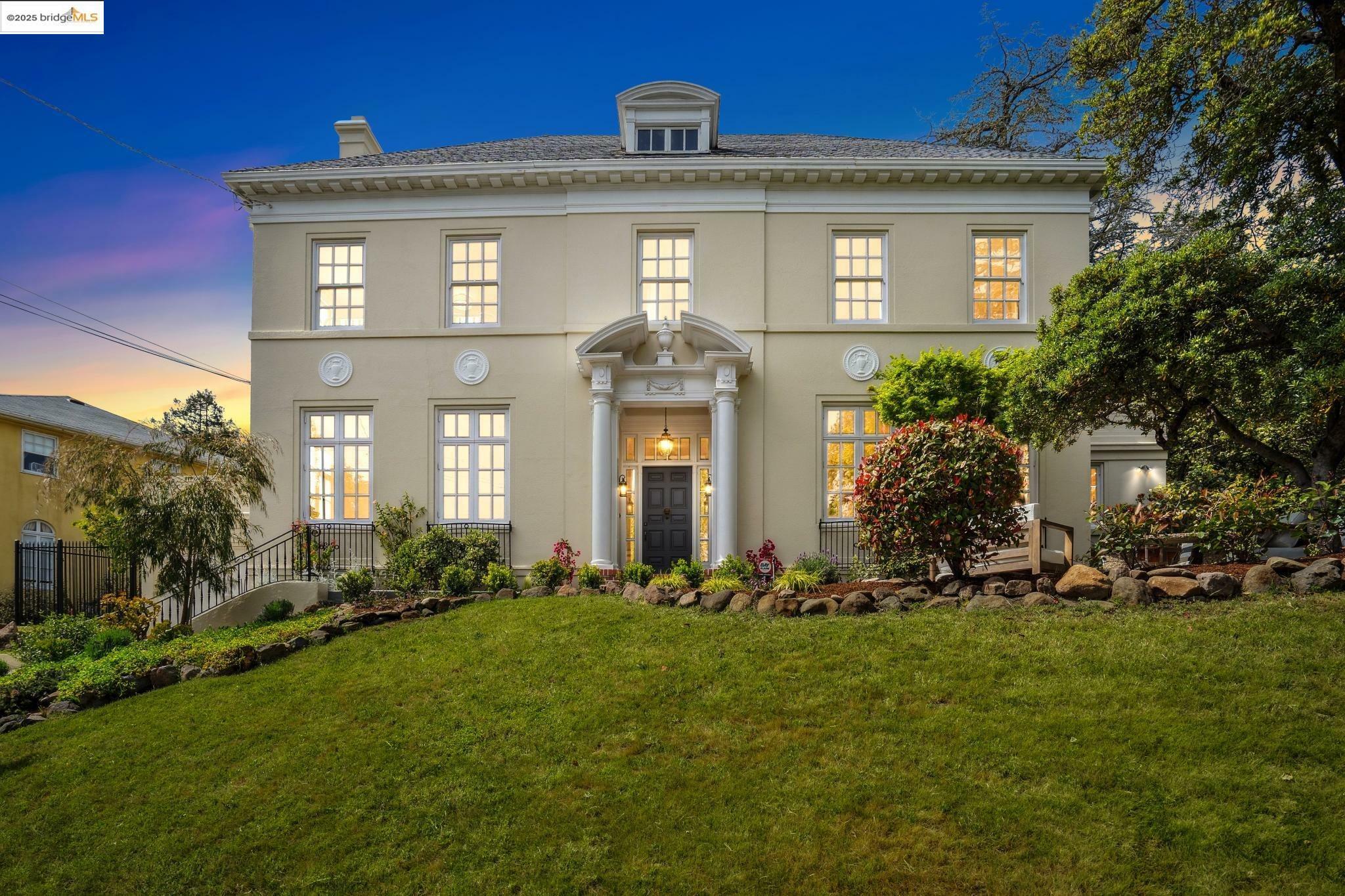 858 Rosemount Rd  Oakland CA 94610 photo