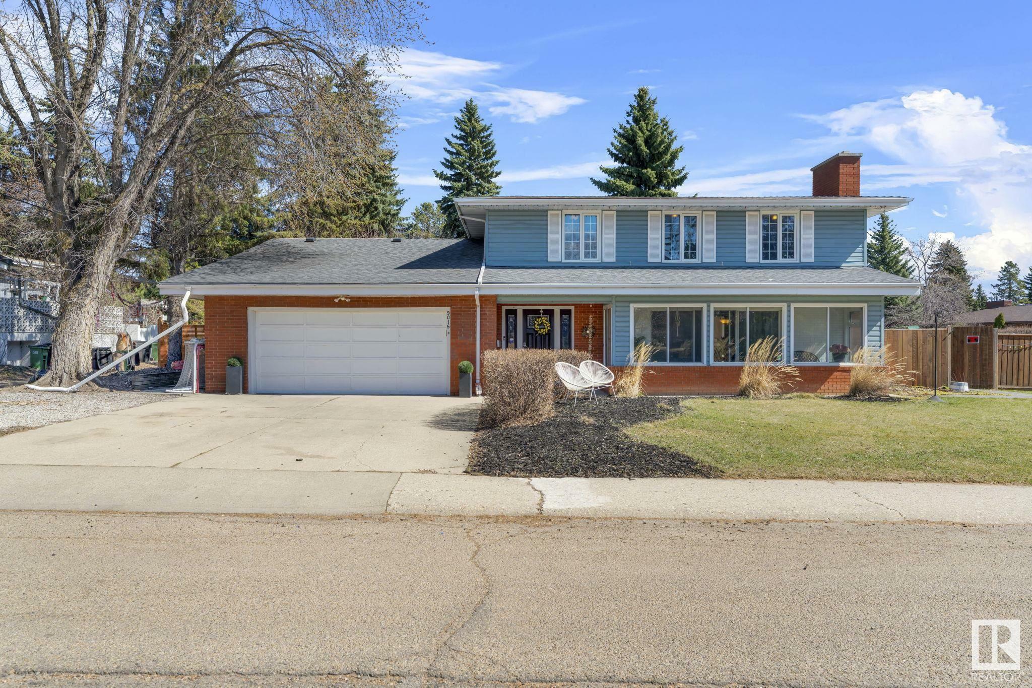 Photo de la propriété: 9015 140 Street NW AB T5R 0J7