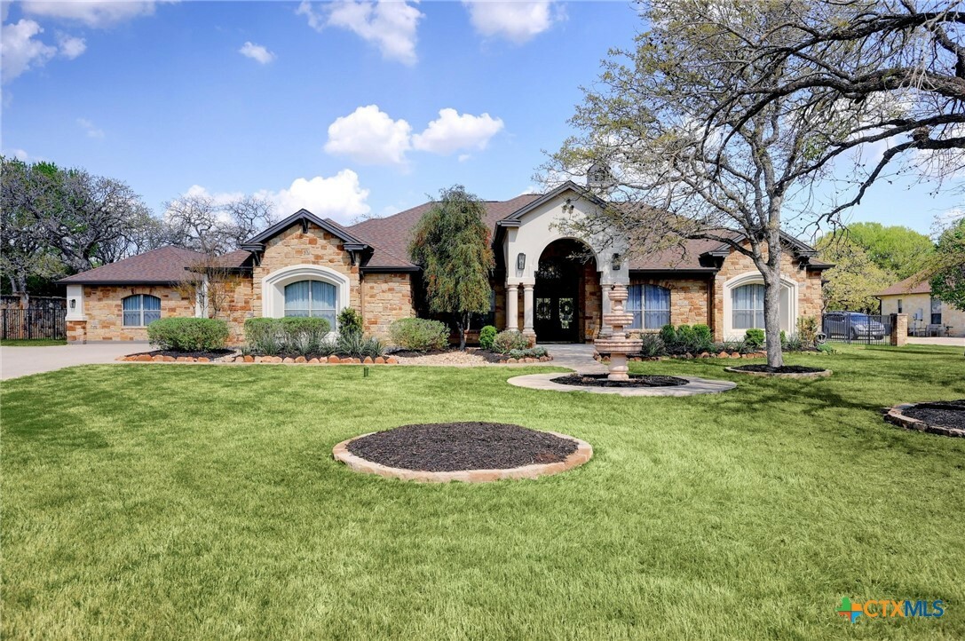 112 Roble Roja Drive  Georgetown TX 78633 photo