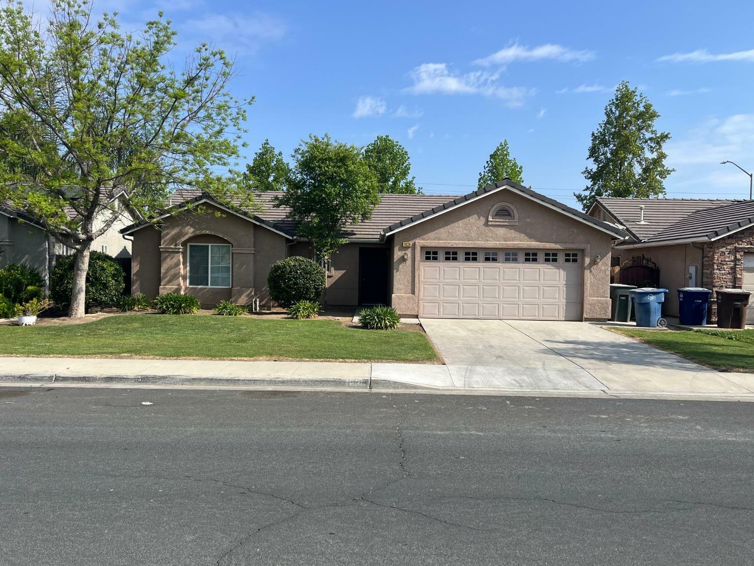 1836 Heidi Avenue  Sanger CA 93657 photo