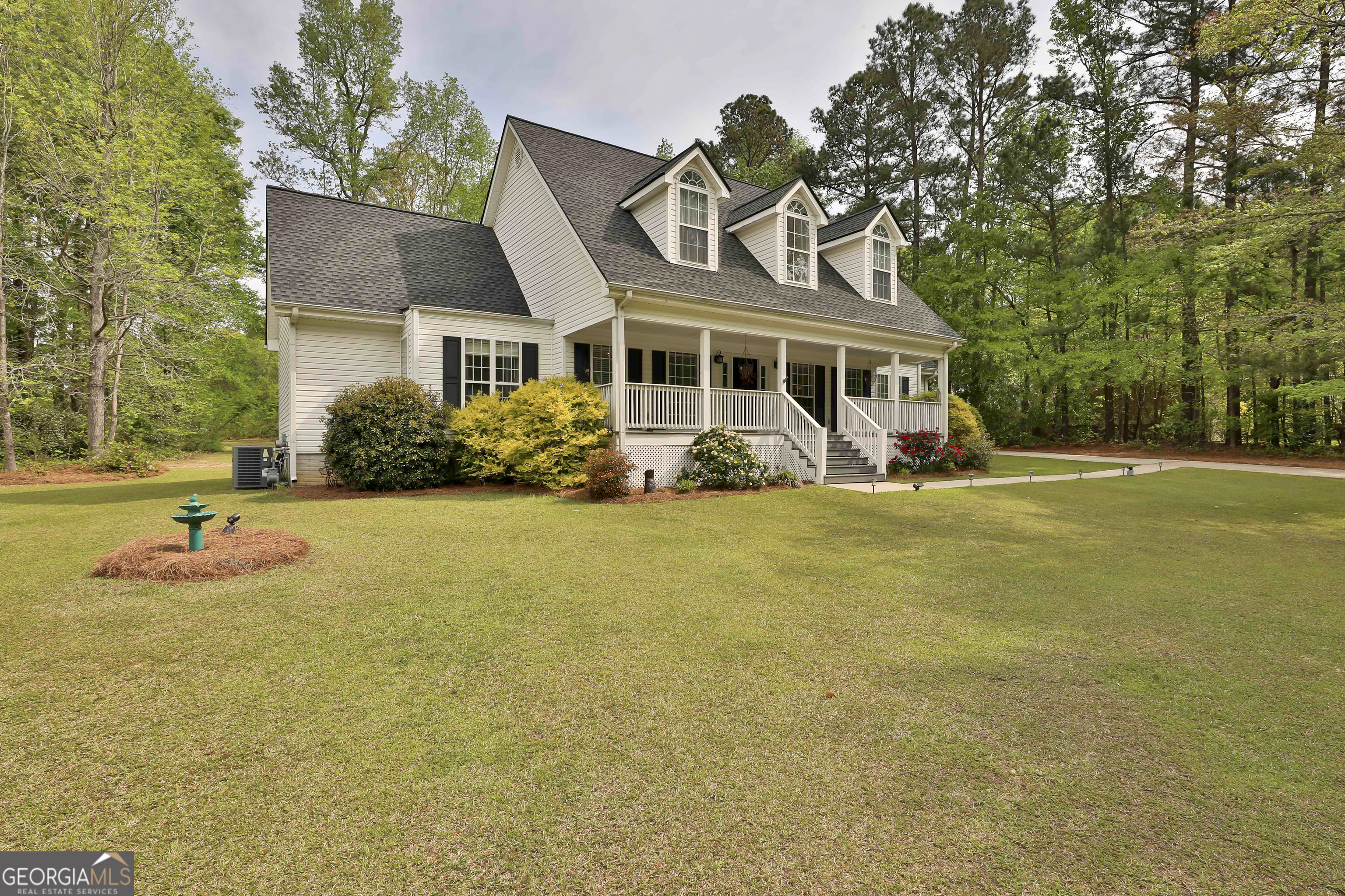 Property Photo: 225 Mapledale Trail GA 30277