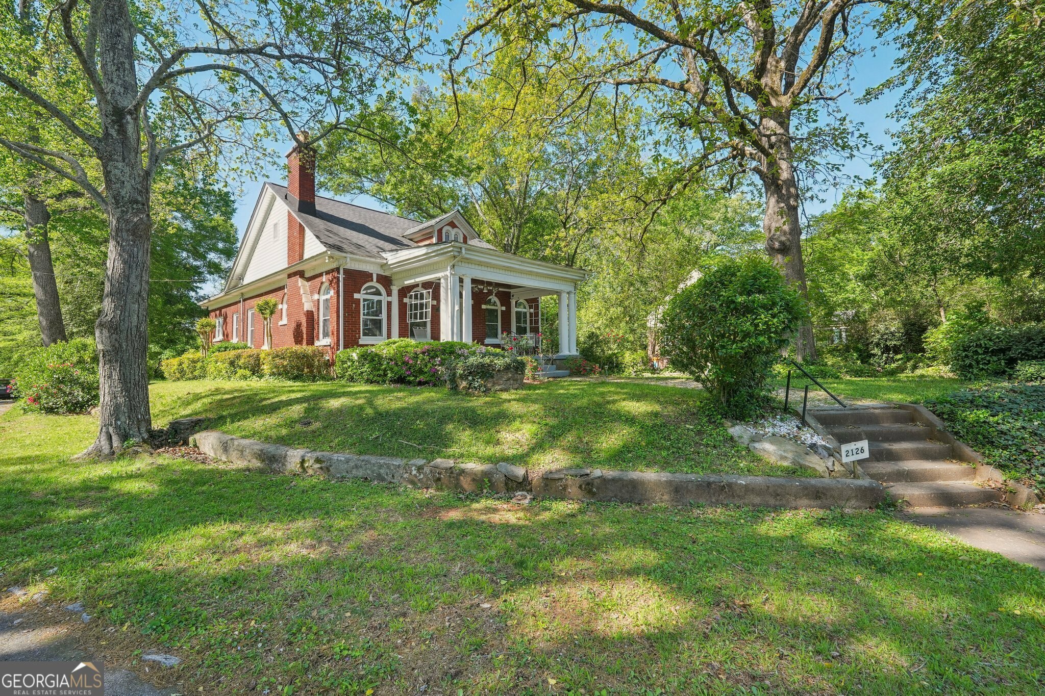 Property Photo: 2126 Boulevard Granada SW GA 30311