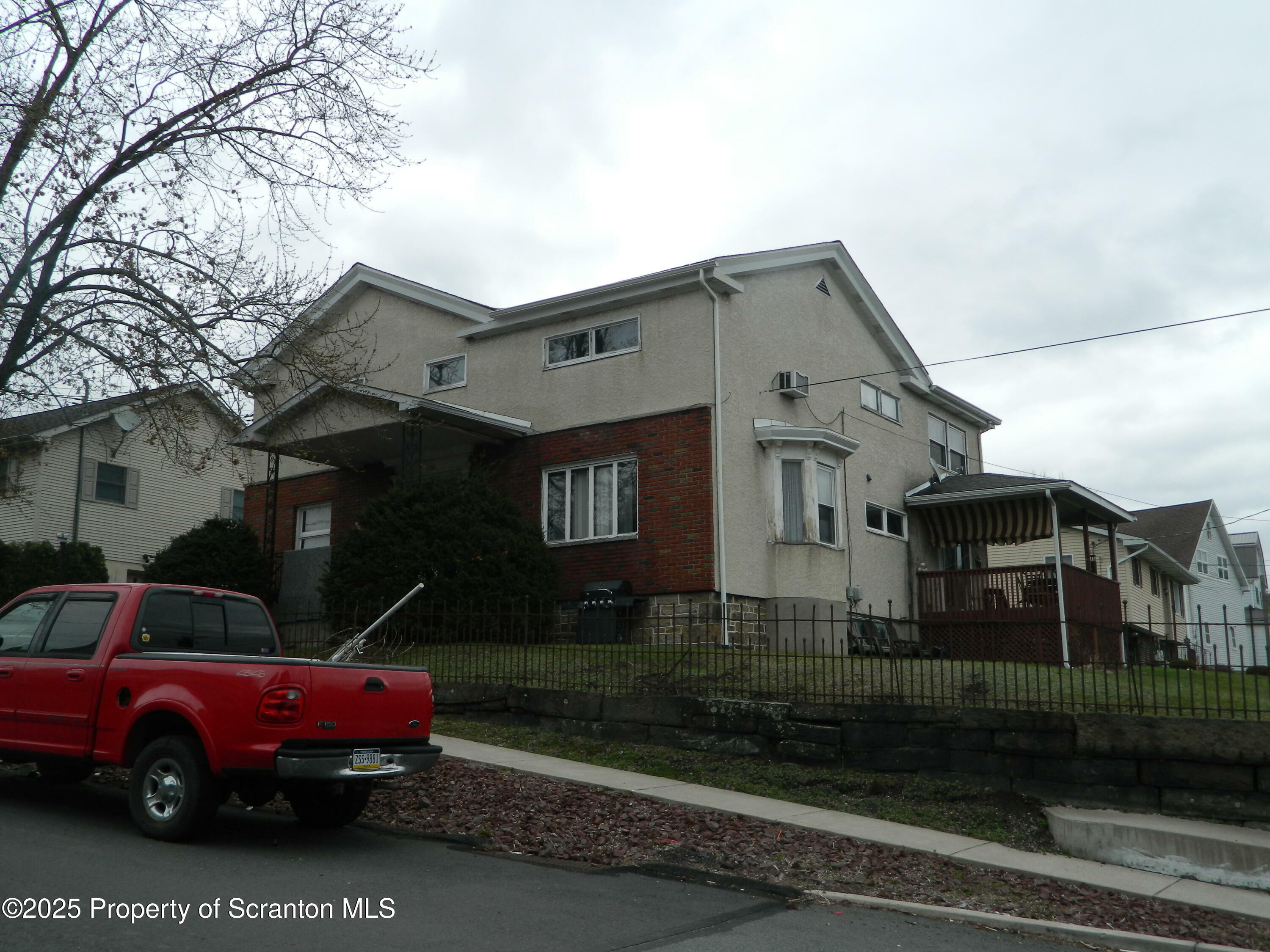 Property Photo: 715 Smith Street PA 18512