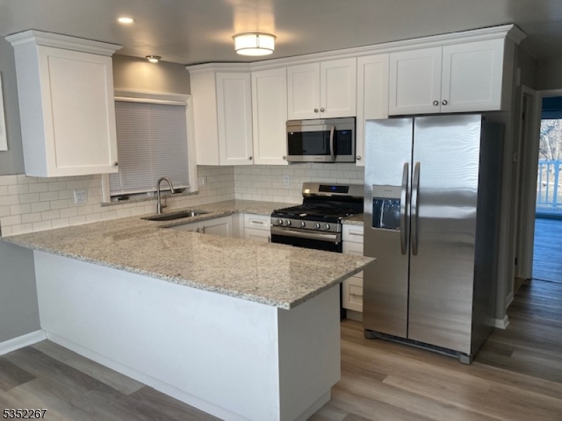 Property Photo: 940 McBride Ave NJ 07424