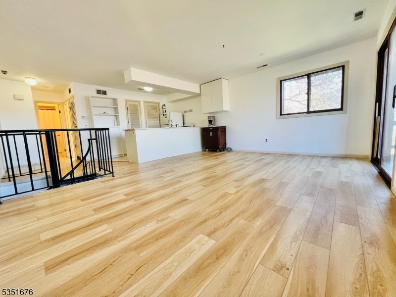 Property Photo: 2 Sunrise Dr 7 NJ 07462
