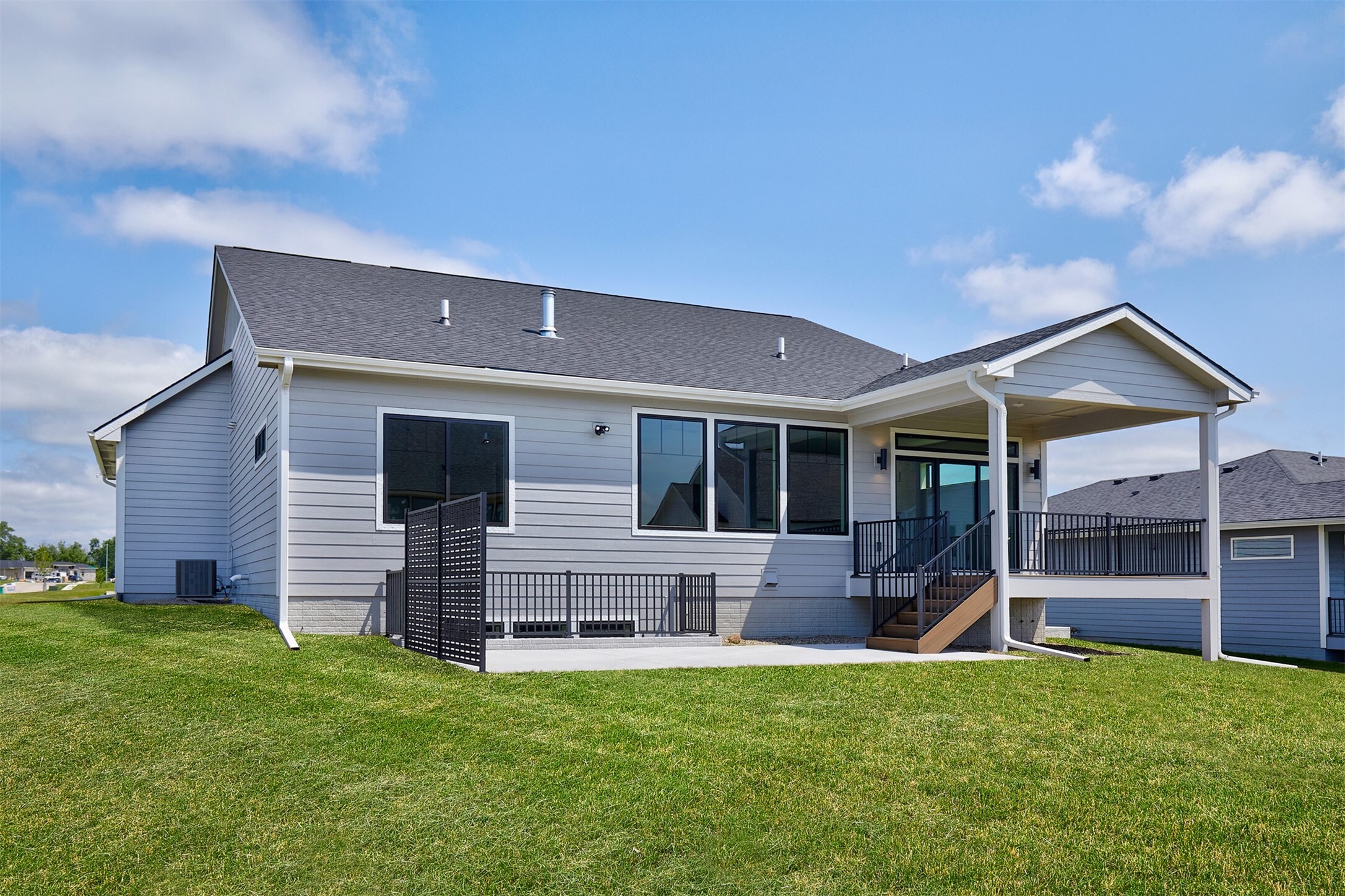 Property Photo:  18298 Hidden Knoll  IA 50325 