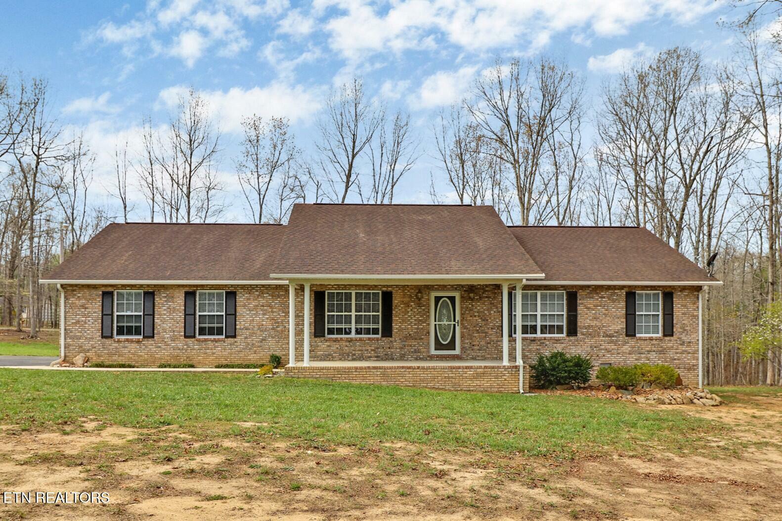 Property Photo: 1150 Lincolnshire Drive TN 38555