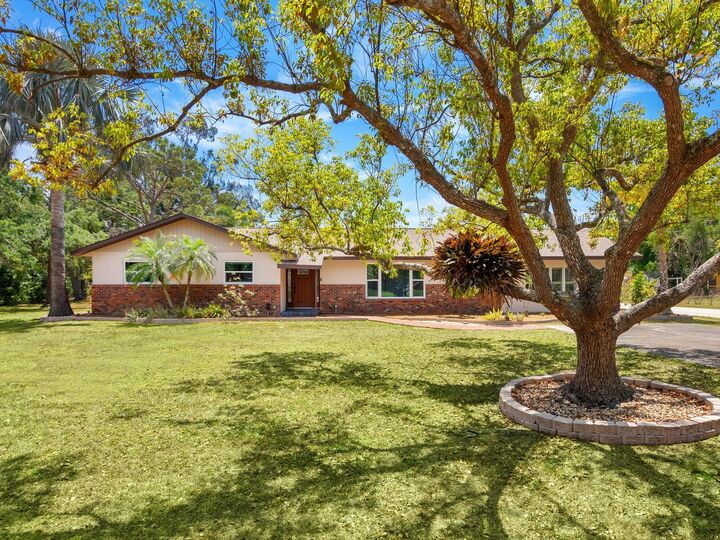 Property Photo:  6308 Caracara Street  FL 34241 