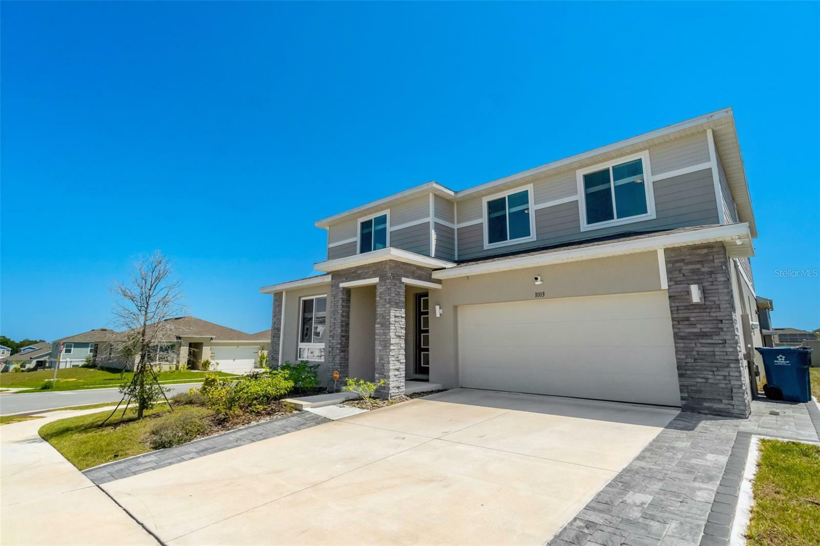 Property Photo: 1003 Sugarwood Street FL 33837