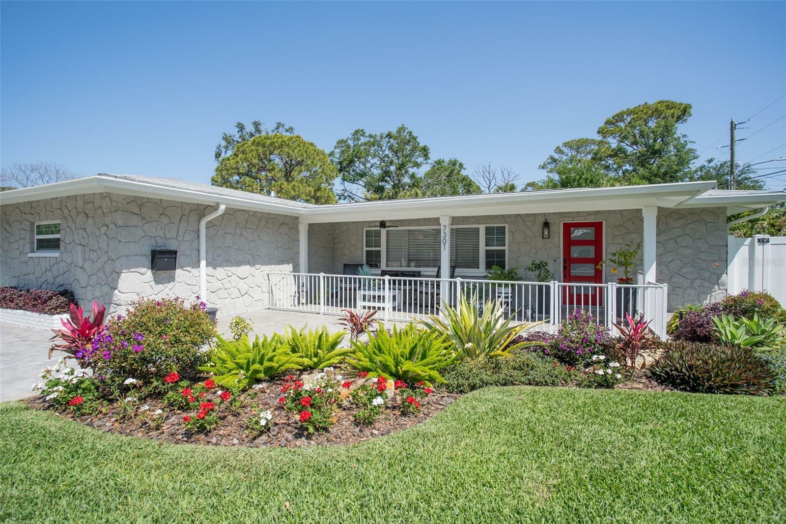 7301 2nd Avenue S  St Petersburg FL 33707 photo