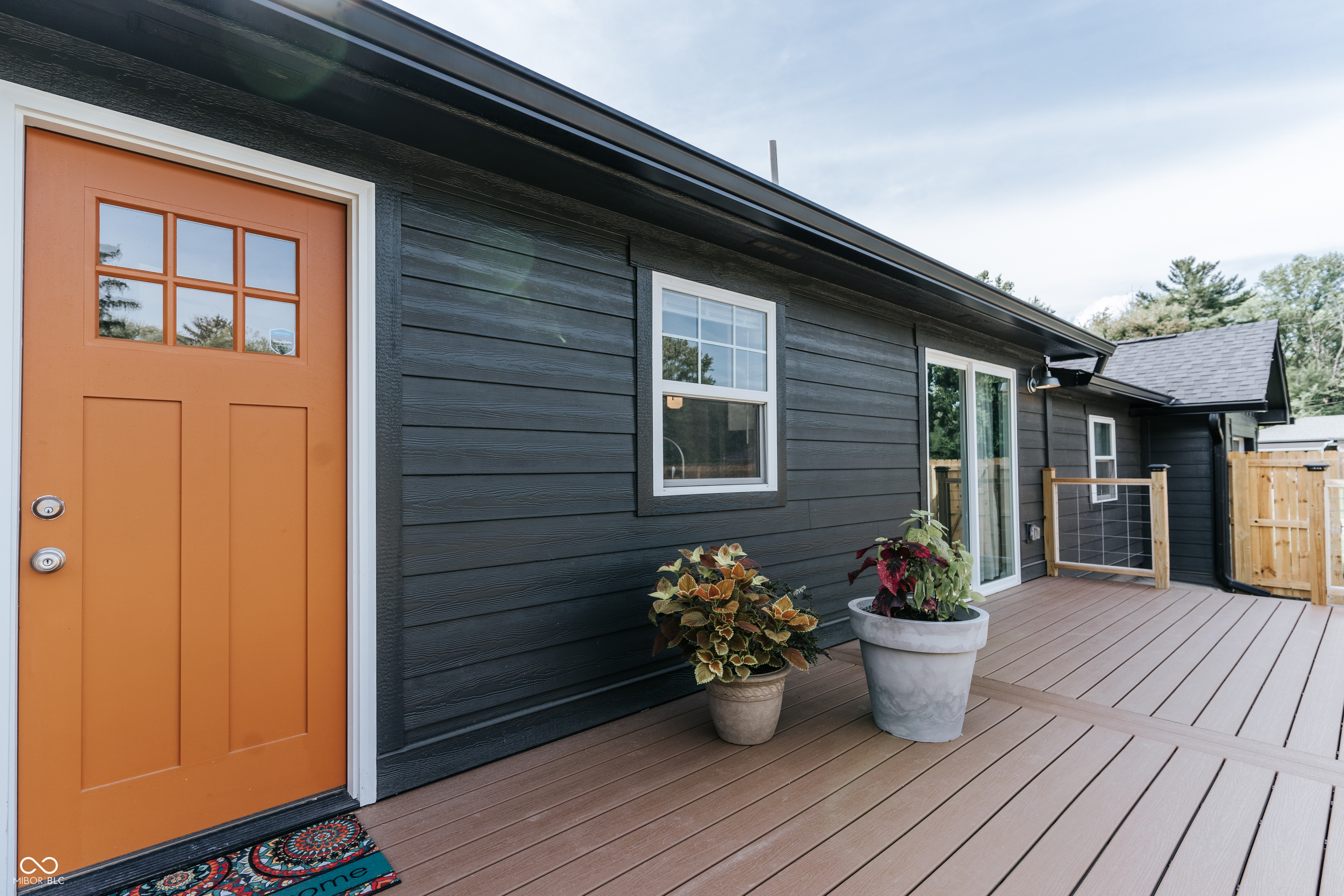 Property Photo: 6555 Michigan Road IN 46268