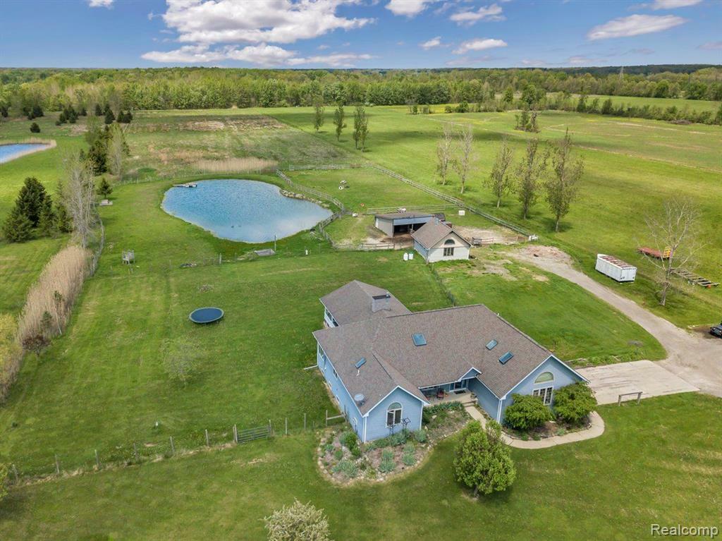 8322 N Short Road  Columbus MI 48063 3219 photo