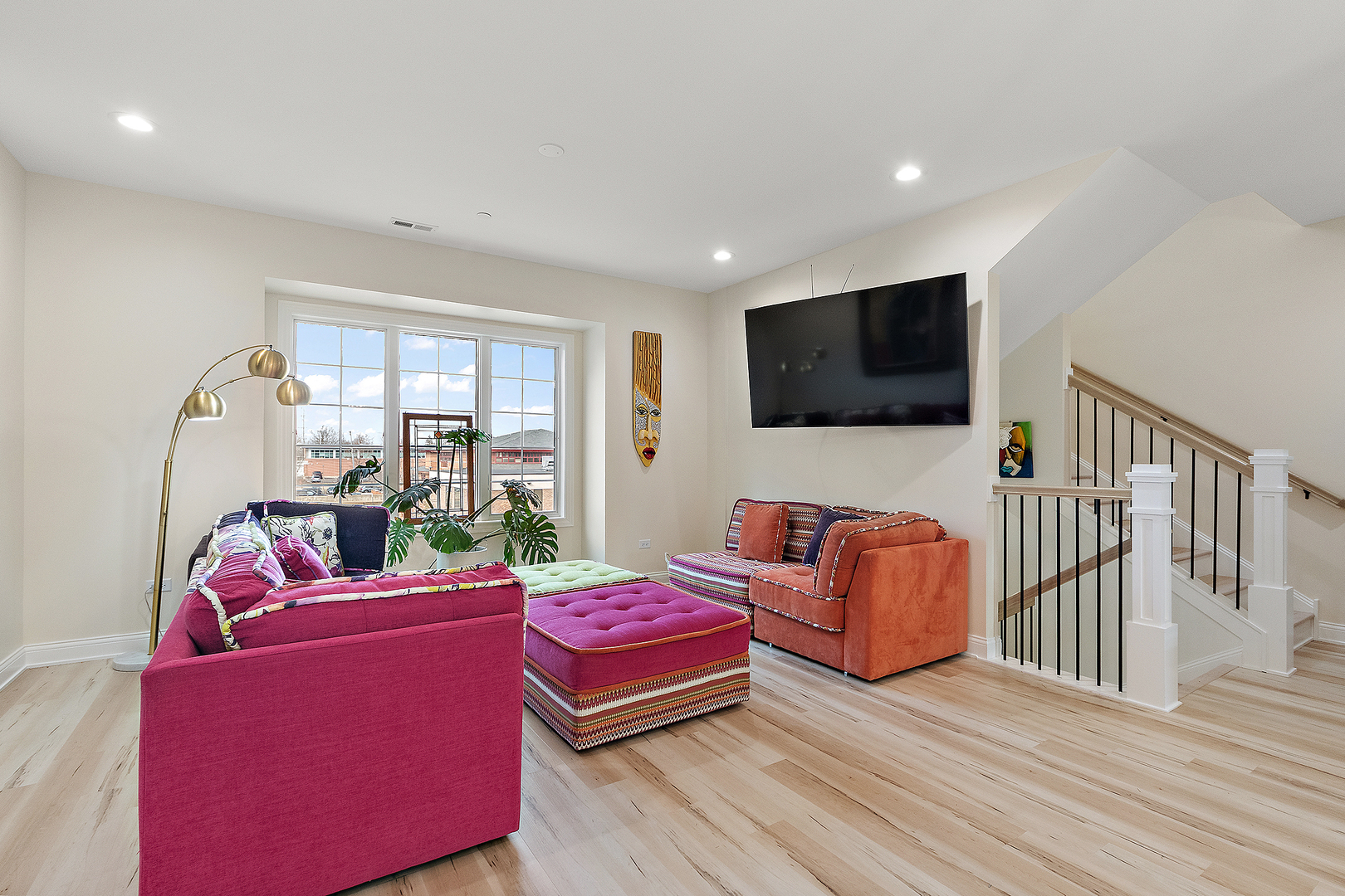 Property Photo: 412 N Cass Street 4 IL 60559