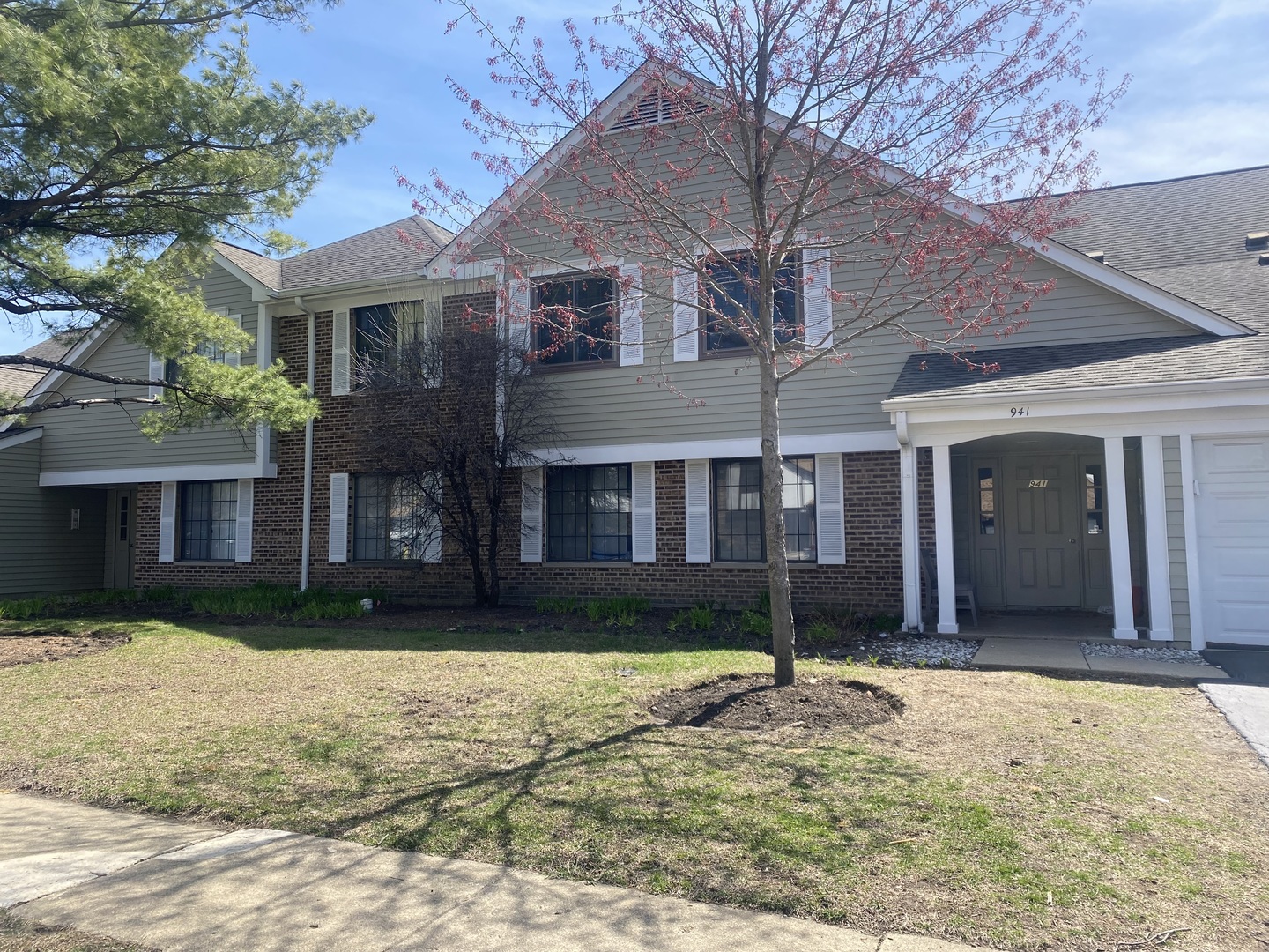 941 Yosemite Trail C7  Roselle IL 60172 photo