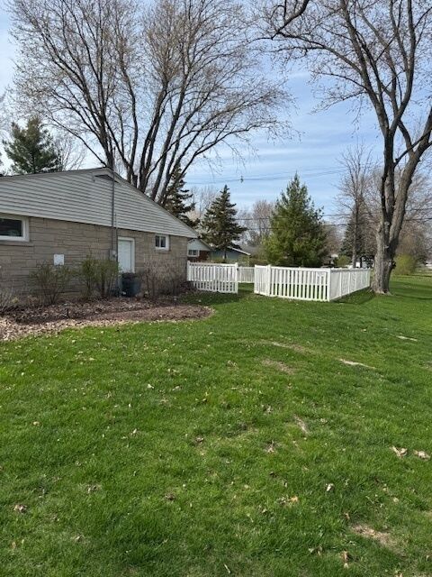 Property Photo:  23 Orchard Avenue  IL 60543 
