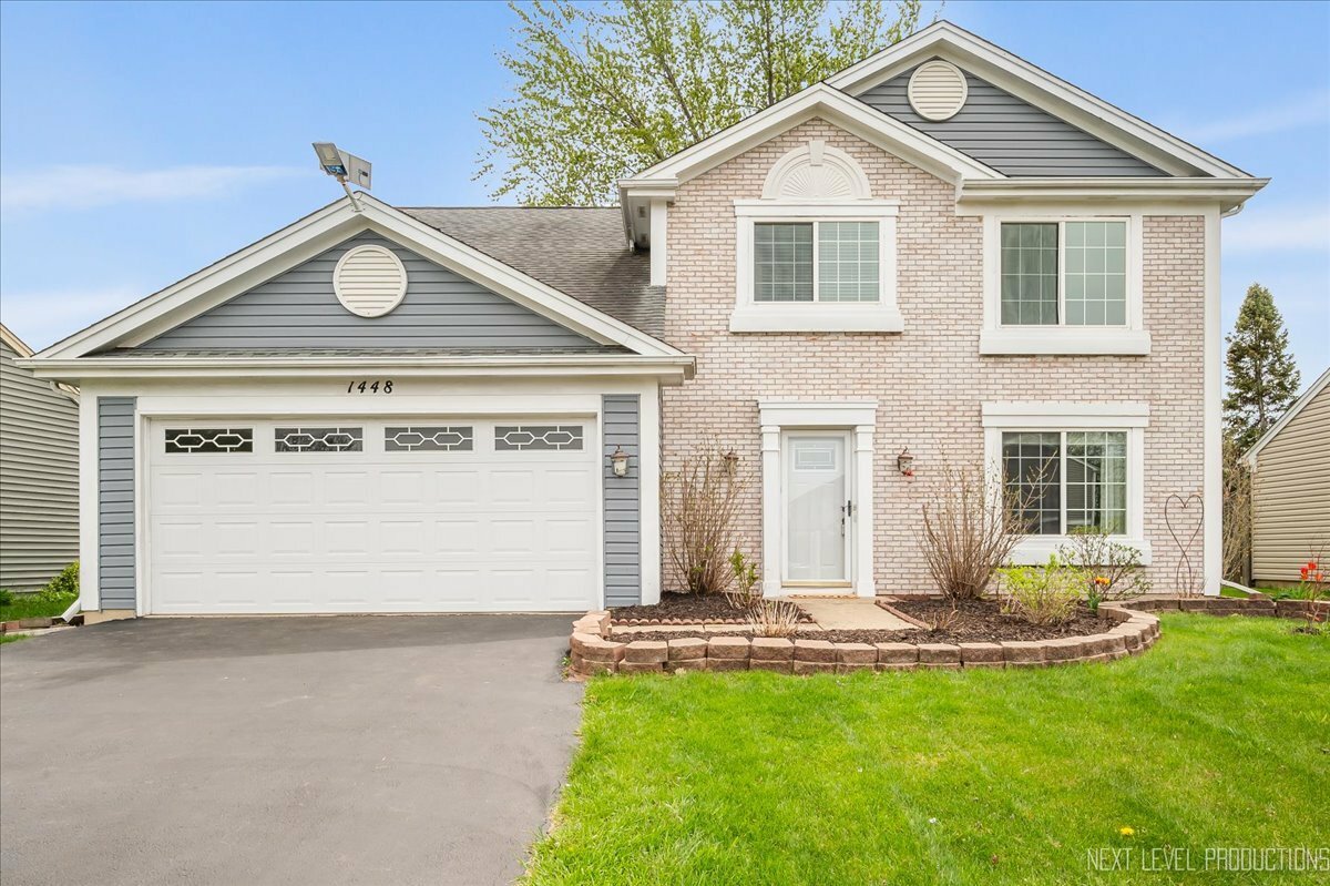 Property Photo: 1448 Golden Oaks Parkway IL 60506